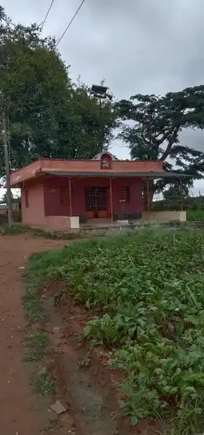 Arulmigu Muneeswarar Temple, Kodiyalam - 635103 அருள்மிகு முனீஸ்வரர் திருக்கோயில், Kodiyalam - 635103, Krishnagiri - Ancient Temple Architecture and History Image 4