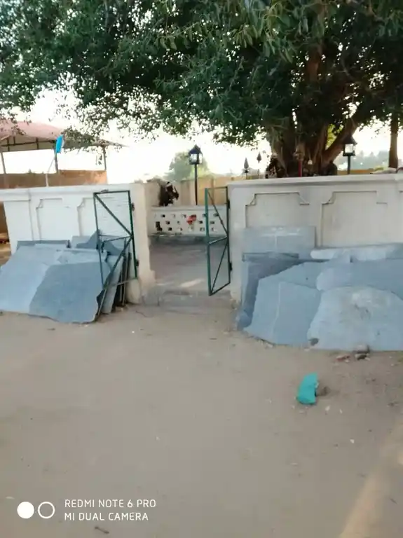 Arulmigu Muneeswarar Temple, Maruthakkui - 613602 அருள்மிகு முனீஸ்வரர் திருக்கோயில், Maruthakkui - 613602, Thanjavur - Ancient Temple Architecture and History Image 2