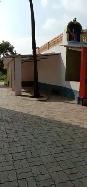 Arulmigu Muneeswarar Temple, Sonneypuram - 635105 Arulmigu Muneeswarar Temple, Sonneypuram - 635105, Krishnagiri - Ancient Temple Architecture and History Image 3