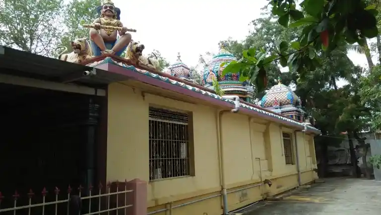 Arulmigu Muniappan Temple, Ervadi, Pethampatti - 636203 Arulmigu Muniappan Temple, Ervadi, Pethampatti - 636203, Salem - Ancient Temple Architecture and History Image 4