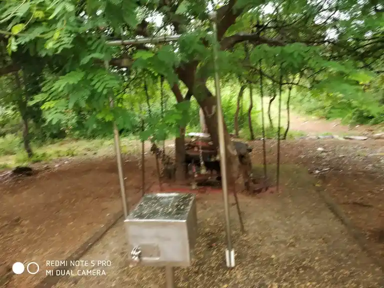 Arulmigu Muniappan Temple, Mollachettipatti, Pachanampatti - 636455 அருள்மிகு முனியப்பன் திருக்கோயில், Mollachettipatti, Pachanampatti - 636455, Salem - Ancient Temple Architecture and History Image 2