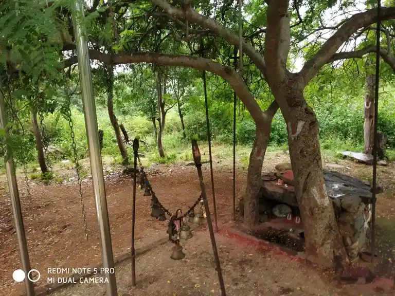 Arulmigu Muniappan Temple, Mollachettipatti, Pachanampatti - 636455 அருள்மிகு முனியப்பன் திருக்கோயில், Mollachettipatti, Pachanampatti - 636455, Salem - Ancient Temple Architecture and History Image 3