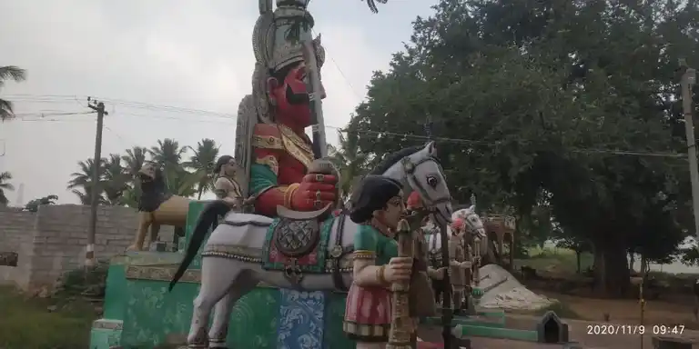 Arulmigu Muniappan Temple, Nagadasampatti - 636810 அருள்மிகு முனியப்பசாமி திருக்கோயில், Nagadasampatti - 636810, Dharmapuri - Ancient Temple Architecture and History Image 3