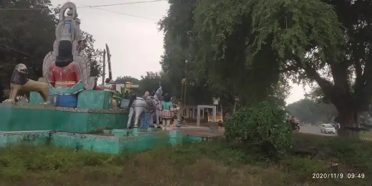 Arulmigu Muniappan Temple, Nagadasampatti - 636810 அருள்மிகு முனியப்பசாமி திருக்கோயில், Nagadasampatti - 636810, Dharmapuri - Ancient Temple Architecture and History Image 6