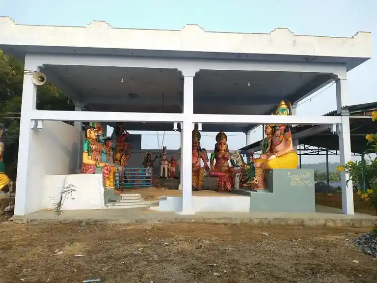 Arulmigu Muniappan Temple, Poorlakuttai, Gonur - 636404