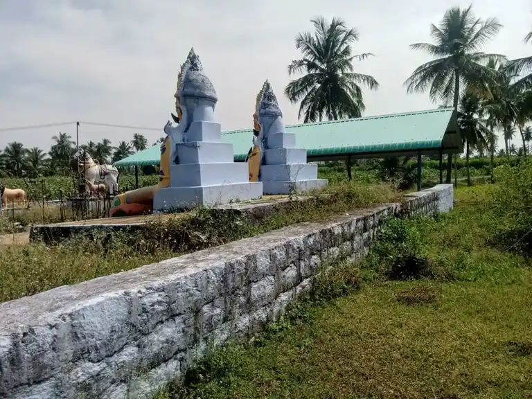 Arulmigu Muniappanswamy Temple, Thuthipalayam, Kuthanatham - 637503 அருள்மிகு முனியப்பன் சுவாமி திருக்கோயில், Thuthipalayam, Kuthanatham - 637503, Namakkal - Ancient Temple Architecture and History Image 4