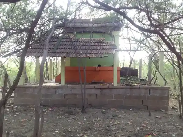 Arulmigu Muniappasami Temple, Muthuramalingapuram - 623605 அருள்மிகு முனியப்பசாமி திருக்கோயில், Muthuramalingapuram - 623605, Virudhunagar - Ancient Temple Architecture and History Image 2