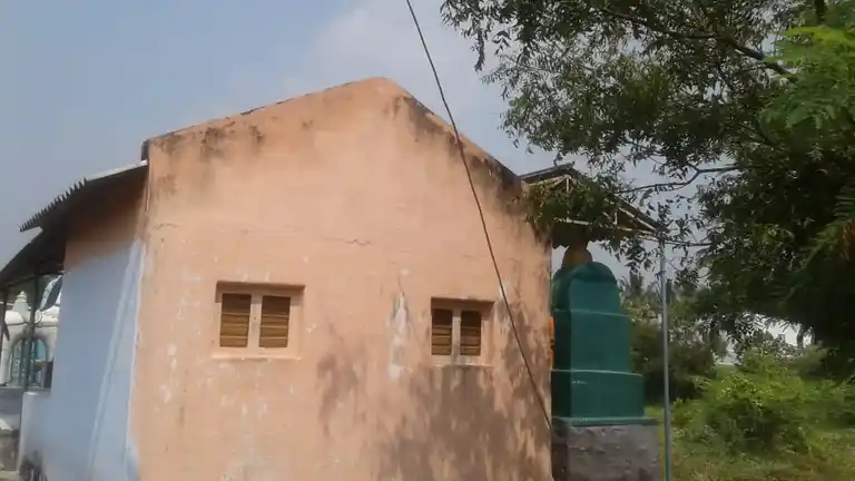 Arulmigu Muniappaswamy Temple, Vaniuthur - 638506 Temple