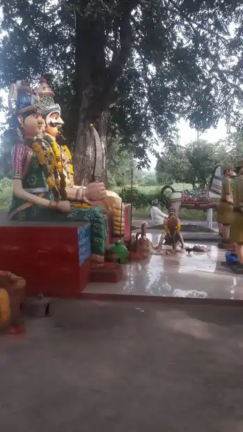 Arulmigu Munidevar Temple, Kottumaranahalli - 635205 அருள்மிகு முனிதேவர் திருக்கோயில், Kottumaranahalli - 635205, Dharmapuri - Ancient Temple Architecture and History Image 2