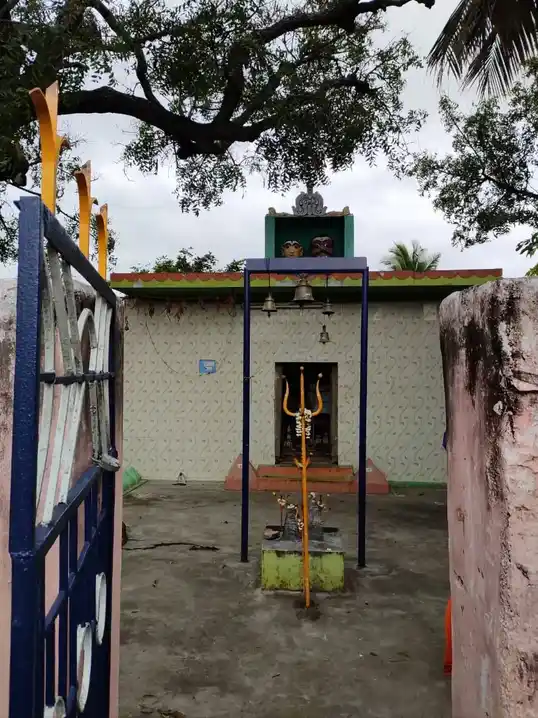 Arulmigu Munidevar Temple, Marandahalli - 636806 Temple