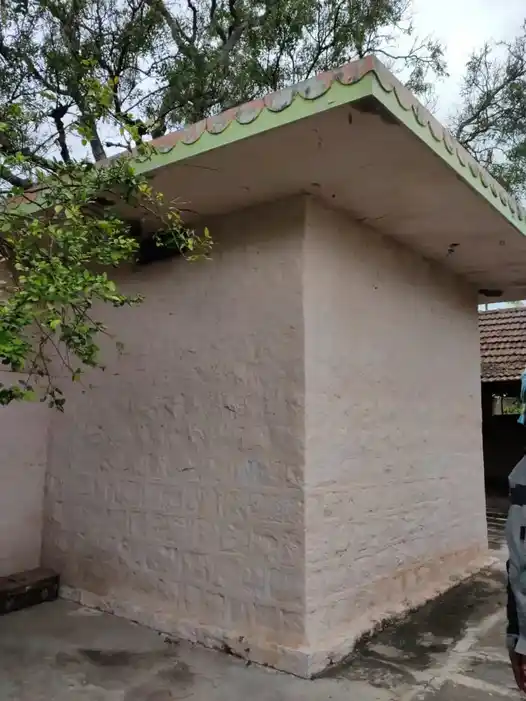 Arulmigu Munidevar Temple, Marandahalli - 636806 அருள்மிகு முனிதேவர் திருக்கோயில், Marandahalli - 636806, Dharmapuri - Ancient Temple Architecture and History Image 3