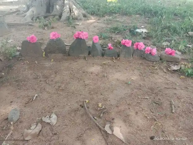 Arulmigu Munidevar Temple, Sasthramutlu - 636806 அருள்மிகு முனிதேவர் திருக்கோயில், Sasthramutlu - 636806, Dharmapuri - Ancient Temple Architecture and History Image 4