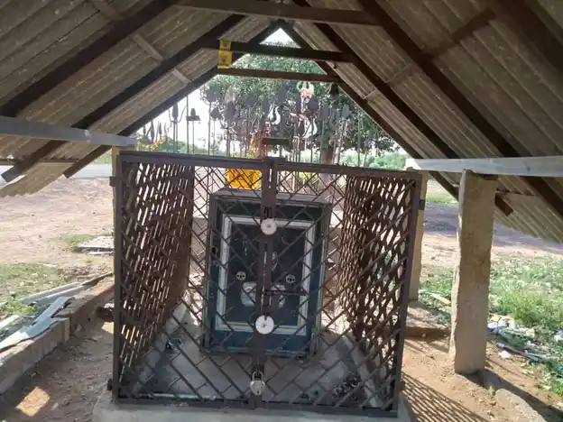 Arulmigu Munishwarar Temple, Nepughai - 613301 Arulmigu Munishwarar Temple, Nepughai - 613301, Pudukkottai - Ancient Temple Architecture and History Image 2