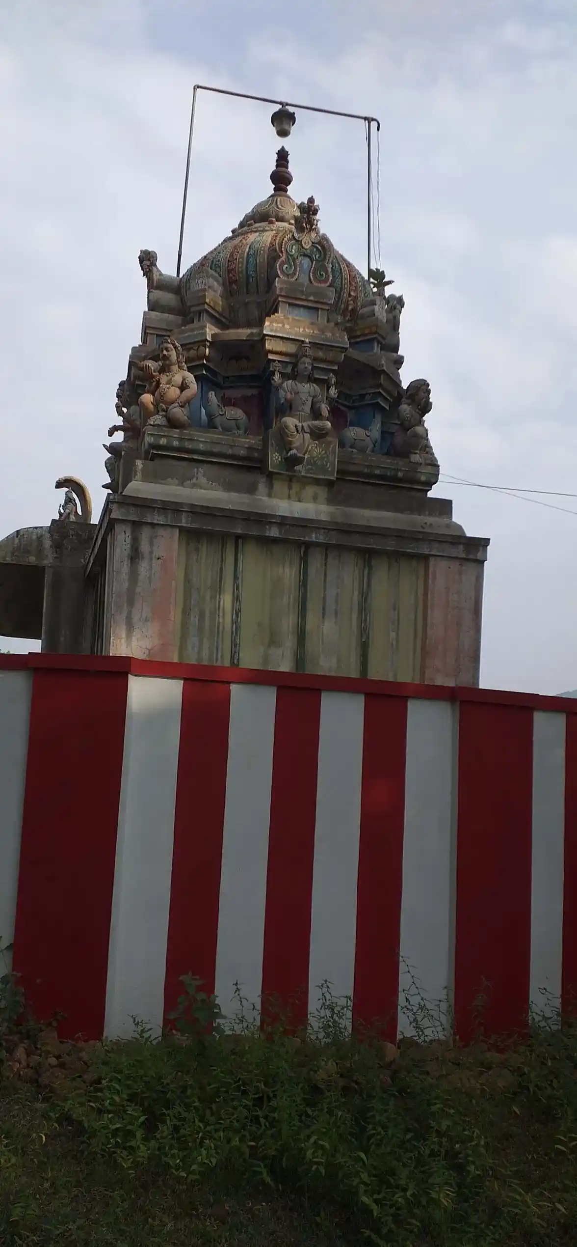 Arulmigu Muniya Perumal Temple, Mallakottai - 630566 Arulmigu Muniya Perumal Temple, Mallakottai - 630566, Sivagangai - Ancient Temple Architecture and History Image 3