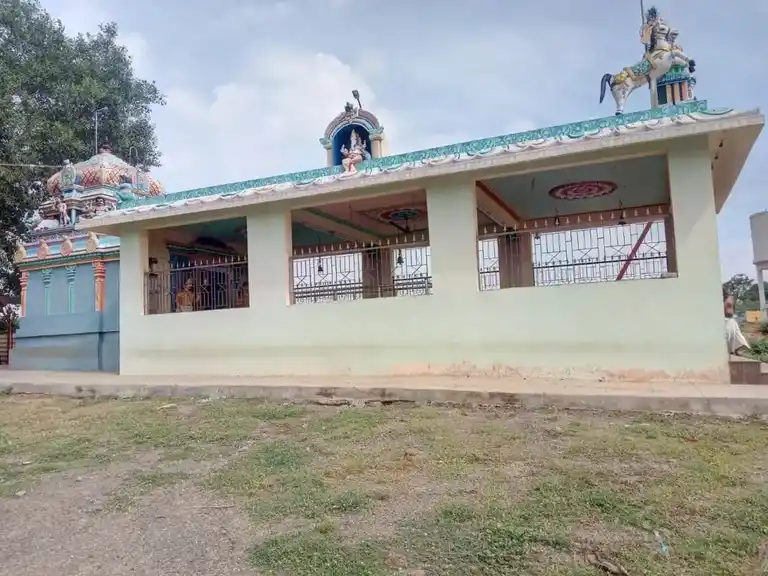 Arulmigu Muniyan Santhiveerappan Temple, Koppampatti - 622203 அருள்மிகு முனியன் சந்திவீரப்பன் திருக்கோயில், Koppampatti - 622203, Pudukkottai - Ancient Temple Architecture and History Image 5