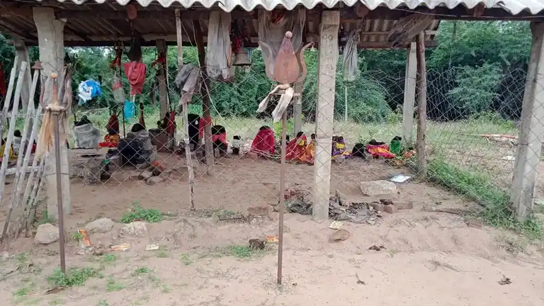 Arulmigu Muniyanar Temple, Aranoor - 621704