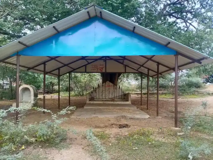 Arulmigu Muniyanar Temple, Cholamadevi - 612902 அருள்மிகு முனியனார் திருக்கோயில், Cholamadevi - 612902, Ariyalur - Ancient Temple Architecture and History Image 2