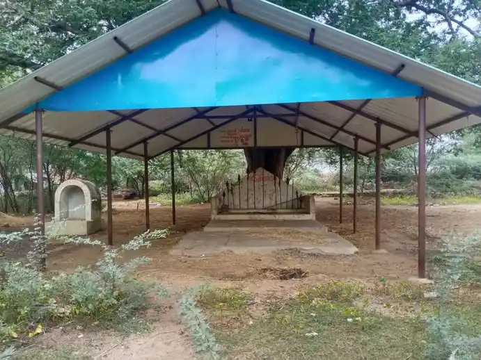 Arulmigu Muniyanar Temple, Cholamadevi - 612902 அருள்மிகு முனியனார் திருக்கோயில், Cholamadevi - 612902, Ariyalur - Ancient Temple Architecture and History Image 4