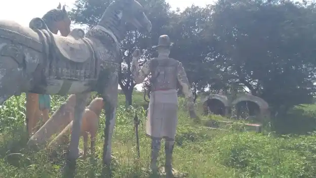 Arulmigu Muniyanar Temple, Kangiyanur - 621701 Arulmigu Muniyanar Temple, Kangiyanur - 621701, Ariyalur - Ancient Temple Architecture and History Image 6