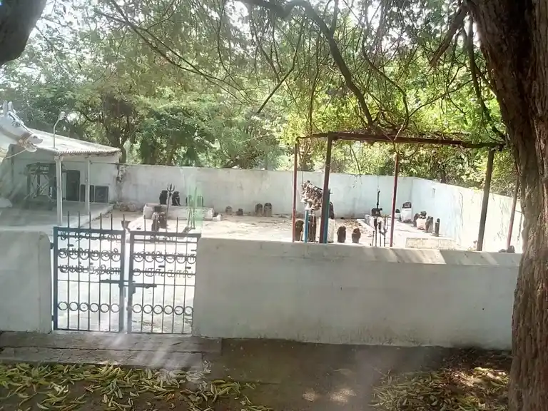 Arulmigu Muniyanar Temple, Kattupiringiyam - 621704 அருள்மிகு முனியனார் திருக்கோயில், காட்டுபிரிங்கியம் - 621704, Ariyalur - Ancient Temple Architecture and History Image 2