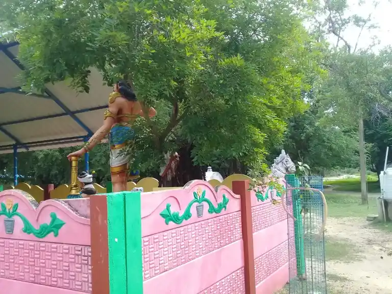 Arulmigu Muniyanar Temple, Kovindaputhur - 621701