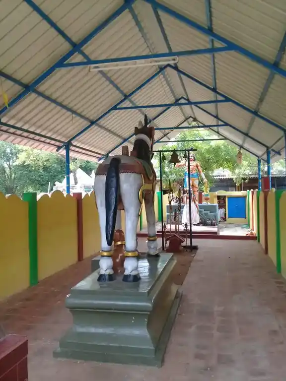 Arulmigu Muniyanar Temple, Kovindaputhur - 621701 அருள்மிகு முனியனார் திருக்கோயில், Kovindaputhur - 621701, Ariyalur - Ancient Temple Architecture and History Image 4