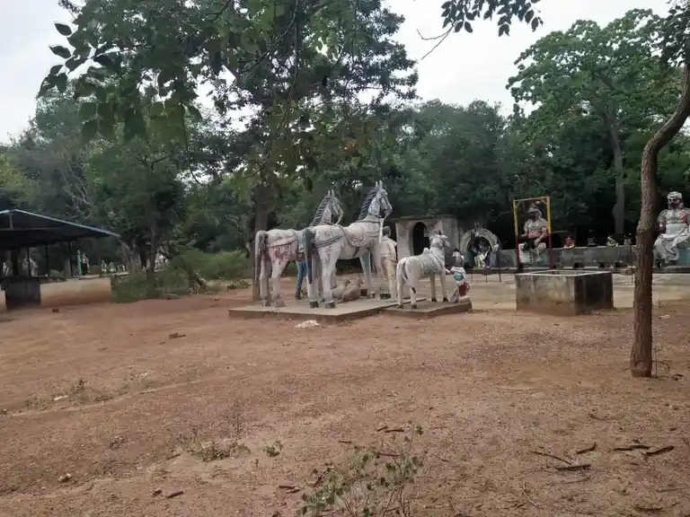 Arulmigu Muniyanar Temple, Kuvagam - 621710