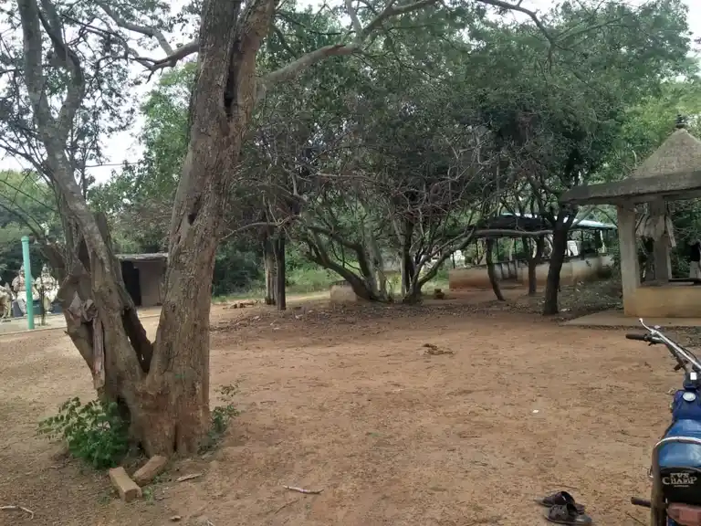 Arulmigu Muniyanar Temple, Kuvagam - 621710 Arulmigu Muniyanar Temple, Kuvagam - 621710, Ariyalur - Ancient Temple Architecture and History Image 3