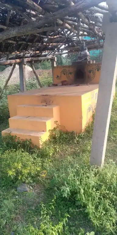 Arulmigu Muniyanar Temple, Meikavalputhur - 621901 அருள்மிகு முனியனார் திருக்கோயில், மெய்காவல்புத்தூர் - 621901, Ariyalur - Ancient Temple Architecture and History Image 2