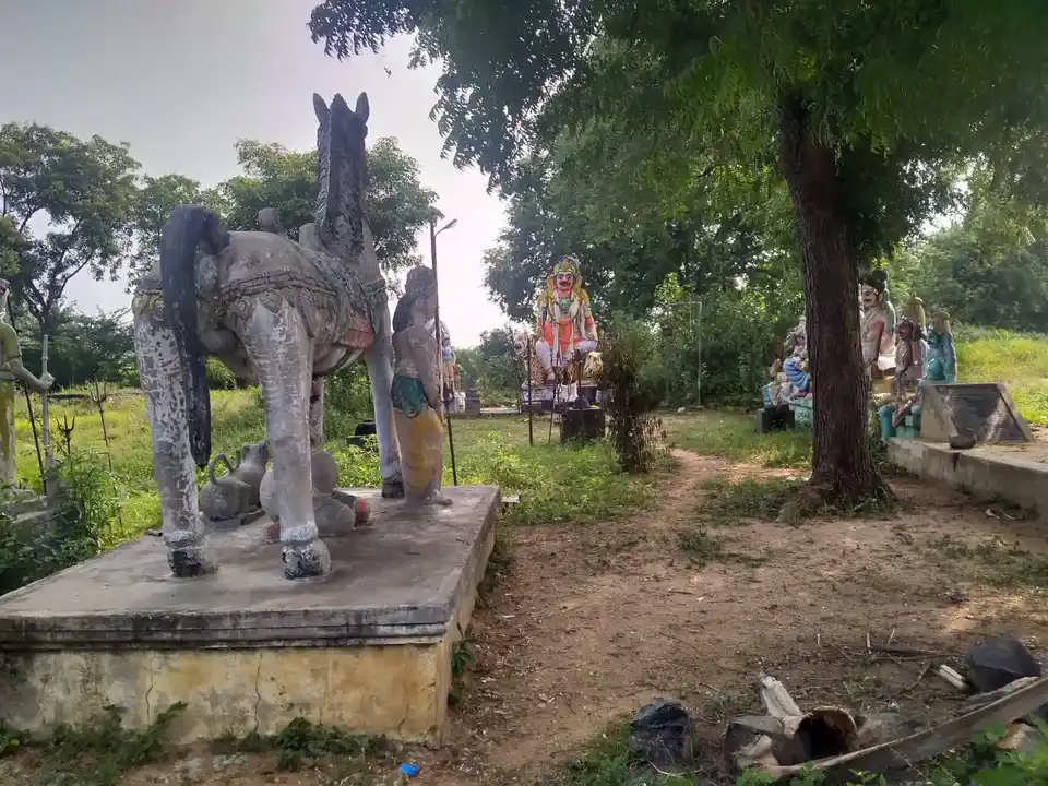 Arulmigu Muniyanar Temple, Namankunam - 621714 அருள்மிகு முனியனார் திருக்கோயில், Namankunam - 621714, Ariyalur - Ancient Temple Architecture and History Image 4