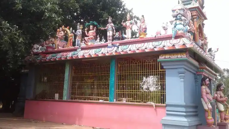 Arulmigu Muniyanar Temple, Puliyur - 607302 Arulmigu Muniyanar Temple,  - 607302, Cuddalore - Ancient Temple Architecture and History Image 2