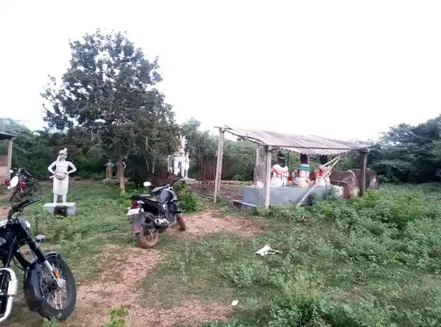 Arulmigu Muniyanar Temple, Thular - 621719 Arulmigu Muniyanar Temple, Thular - 621719, Ariyalur - Ancient Temple Architecture and History Image 2