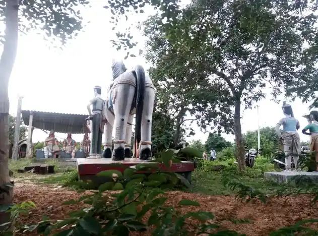 Arulmigu Muniyanar Temple, Thular - 621719 Arulmigu Muniyanar Temple, Thular - 621719, Ariyalur - Ancient Temple Architecture and History Image 7