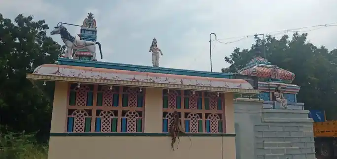 Arulmigu Muniyandavar Temple, Thiruverumbur - 620015 Arulmigu Muniyandavar Temple, Thiruverumbur - 620015, Thiruchirappalli - Ancient Temple Architecture and History Image 2