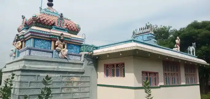 Arulmigu Muniyandavar Temple, Thiruverumbur - 620015 Arulmigu Muniyandavar Temple, Thiruverumbur - 620015, Thiruchirappalli - Ancient Temple Architecture and History Image 4