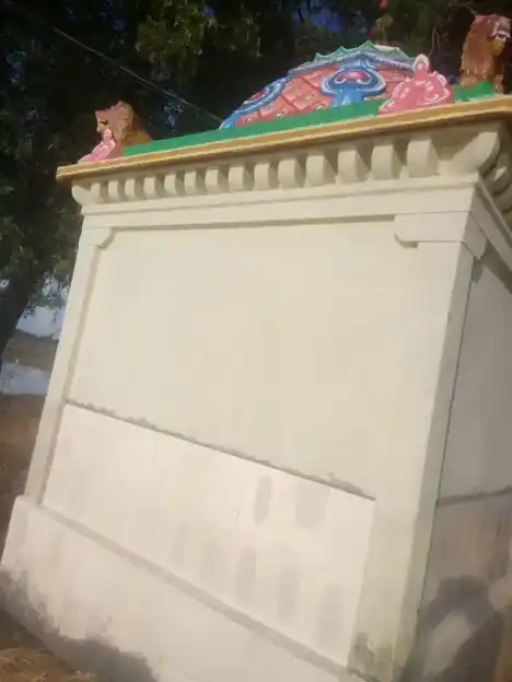 Arulmigu Muniyandavar Temple, Ujini - 613104 அருள்மிகு முனியாண்டவர் திருக்கோயில், Ujini - 613104, Thanjavur - Ancient Temple Architecture and History Image 2