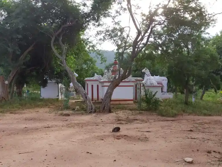 Arulmigu Muniyandi Temple, Sukkampatti - 624801