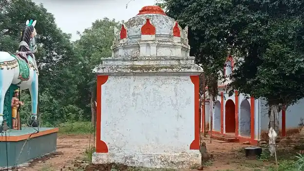 Arulmigu Muniyandi Temple, Sukkampatti - 624801 அருள்மிகு முனியாண்டி திருக்கோயில், Sukkampatti - 624801, Dindigul - Ancient Temple Architecture and History Image 3