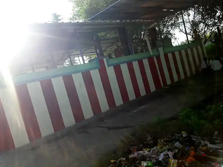 Arulmigu Muniyandiswamy Vagaiyara Temple, Alanganallur - 625501 அருள்மிகு முனியாண்டி சுவாமி வகையறா திருக்கோயில், அலங்காநல்லூர் - 625501, Madurai - Ancient Temple Architecture and History Image 3