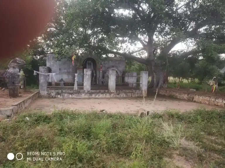 Arulmigu Muniyappa Swamy Temple, Pandidha Karanur, Pandidha Karanur - 624620 Temple