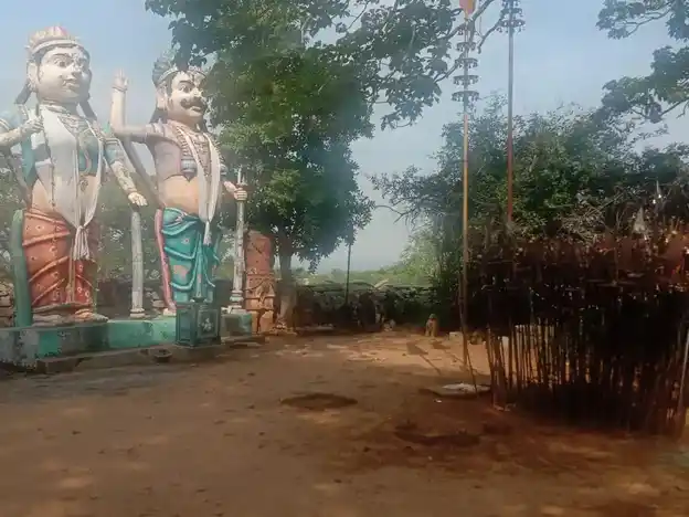 Arulmigu Muniyappa Swamy Temple, R.Kombai - 624706 அருள்மிகு முனியப்பசாமி கோயில், R.Kombai - 624706, Dindigul - Ancient Temple Architecture and History Image 5