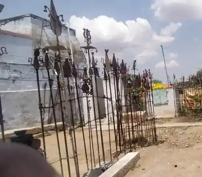 Arulmigu Muniyappa Swamy Temple, R.Vellodu - 624620 அருள்மிகு முனியப்பசாமி திருக்கோயில், R.Vellodu - 624620, Dindigul - Ancient Temple Architecture and History Image 4