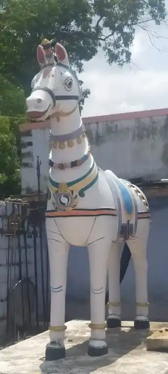 Arulmigu Muniyappa Swamy Temple, R.Vellodu - 624620 அருள்மிகு முனியப்பசாமி திருக்கோயில், R.Vellodu - 624620, Dindigul - Ancient Temple Architecture and History Image 5