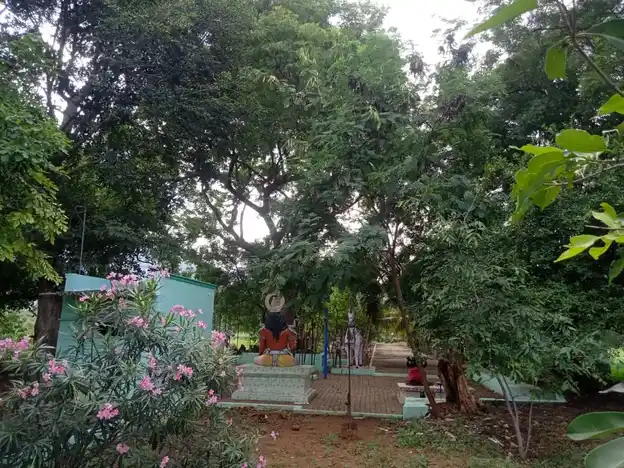 Arulmigu Muniyappan Temple, Chozhamudaiyampatti, Thirumalaipatti - 637404 அருள்மிகு முனியப்பன் திருக்கோயில், சோழமுடையாம்பட்டி, Thirumalaipatti - 637404, Namakkal - Ancient Temple Architecture and History Image 3