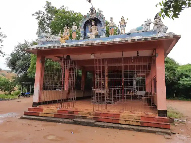 Arulmigu Muniyappar Temple, Othangal - 607804