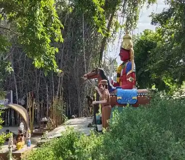 Arulmigu Muniyappaswamy Temple, Sirandapuram - 636808 அருள்மிகு முனியப்பசாமி திருக்கோயில், Sirandapuram - 636808, Dharmapuri - Ancient Temple Architecture and History Image 4