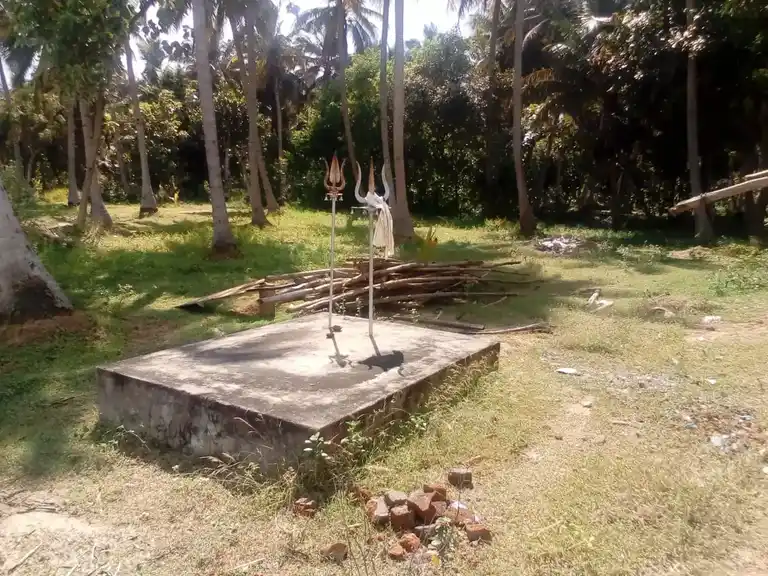 Arulmigu Muniyar Temple, Merpanaikaadu - 614616