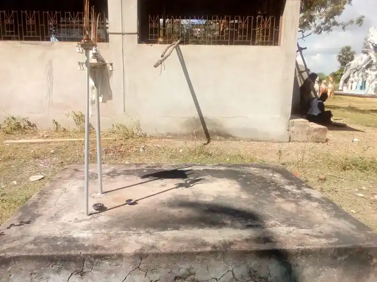 Arulmigu Muniyar Temple, Merpanaikaadu - 614616 அருள்மிகு முனியர் திருக்கோயில், Merpanaikaadu - 614616, Pudukkottai - Ancient Temple Architecture and History Image 4