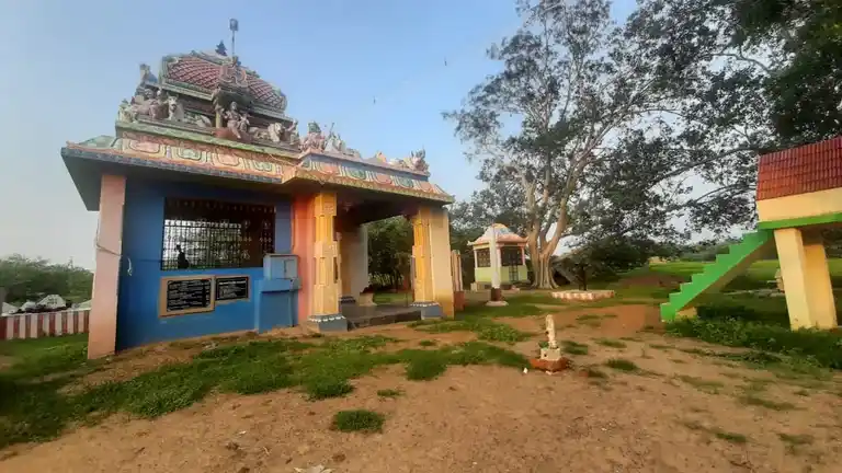 Arulmigu Muniyasamy Temple, Kundukulam - 623630 Arulmigu Muniyasamy Temple, Kundukulam - 623630, Ramanathapuram - Ancient Temple Architecture and History Image 5