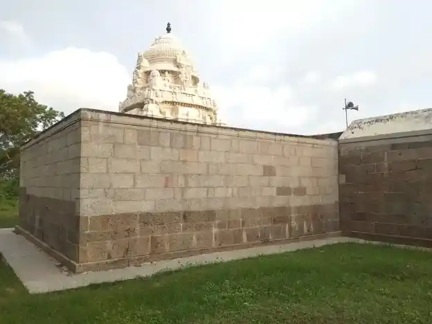 Arulmigu Munkudumdiswarar Temple, P.V.Kalathur A - 603104 அருள்மிகு முன்குடும்டீஸ்வரர் திருக்கோயில், P.V.Kalathur A - 603104, Chengalpattu - Ancient Temple Architecture and History Image 4